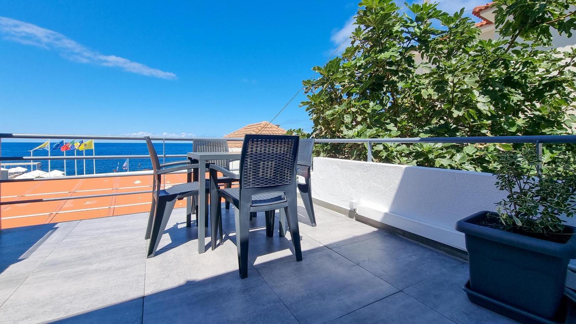 The Jolie - Apartments By The Ocean Porto Moniz Bagian luar foto