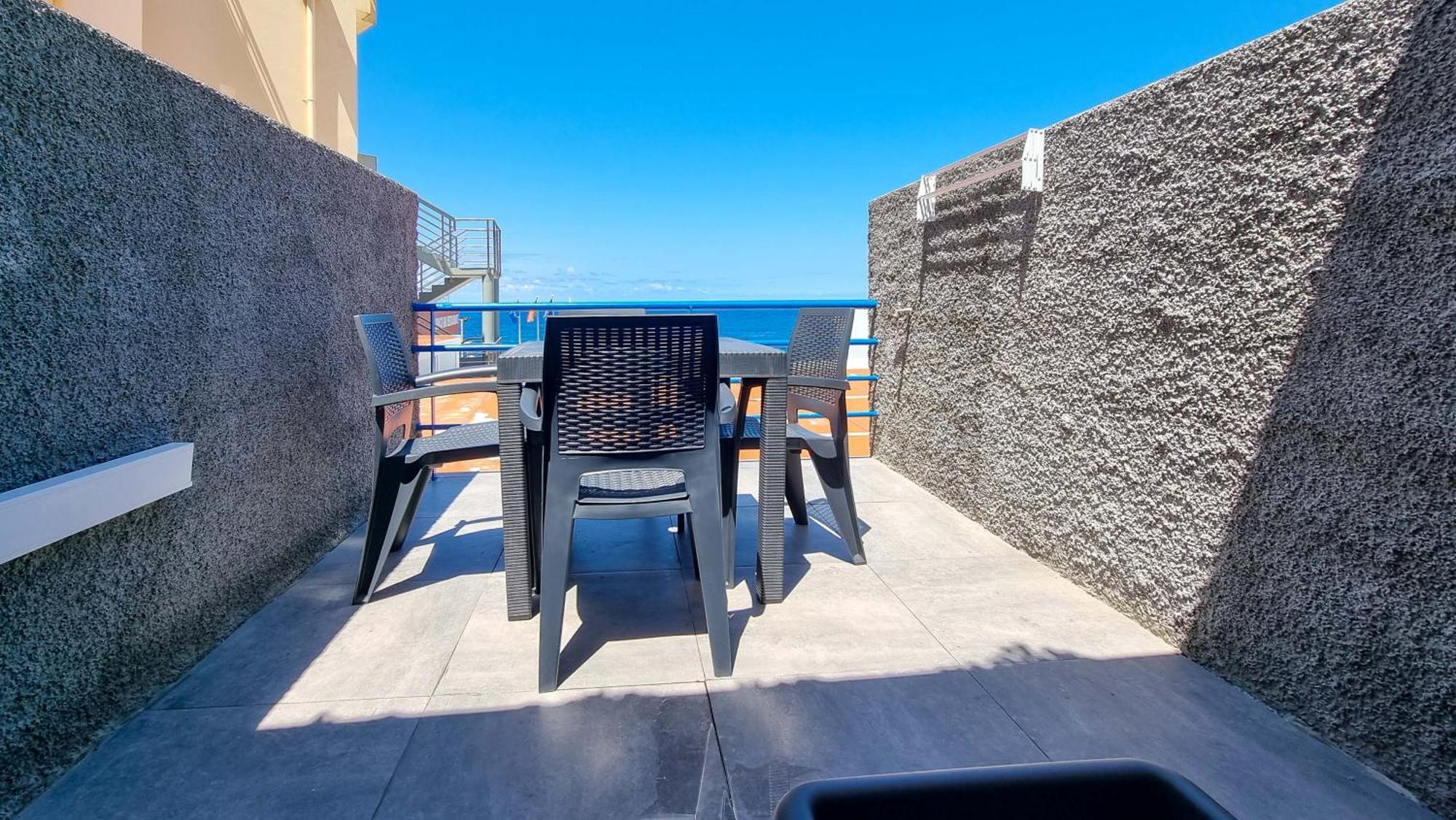 The Jolie - Apartments By The Ocean Porto Moniz Bagian luar foto