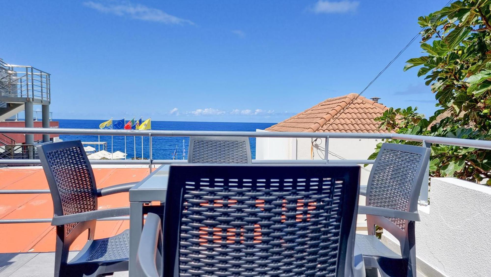 The Jolie - Apartments By The Ocean Porto Moniz Bagian luar foto
